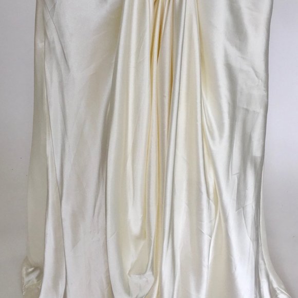 Sophia Tolli Size 06 Ivory A-Line Wedding Gown - Picture 9 of 10